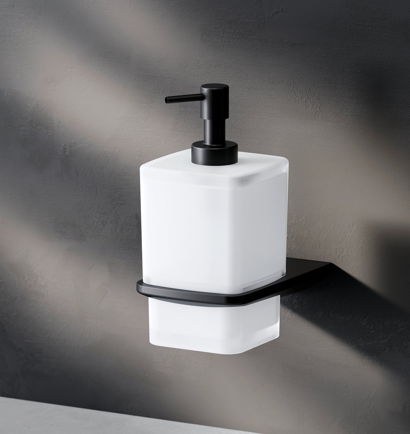AIB36922 Seifenspender Inspire V2.0 Flüssigseifenspender aus Glas mit Wandhalterung, Schwarz ampm-store.de