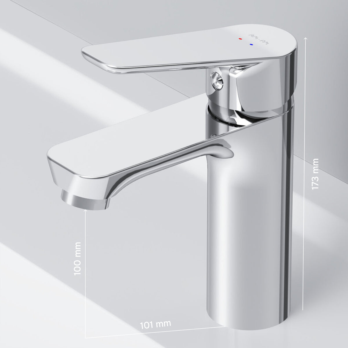 Actionnez le robinet du lavabo M-Dimensions avec raccord de vidange à enclenchement–FTA82200